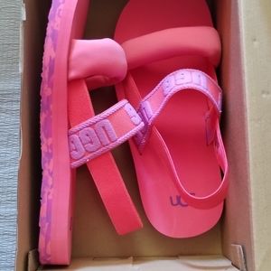 Ugg slippers pink new in the box